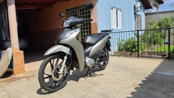 Honda Biz 125cc COMPLETA 22/23