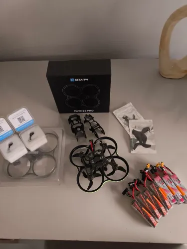 Drone FPV - Pavo20 Pro sem VTX + Acessórios.