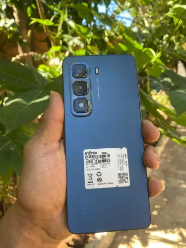 Smartphone Infinix Hot 60i Com NFC 256GB 8GB