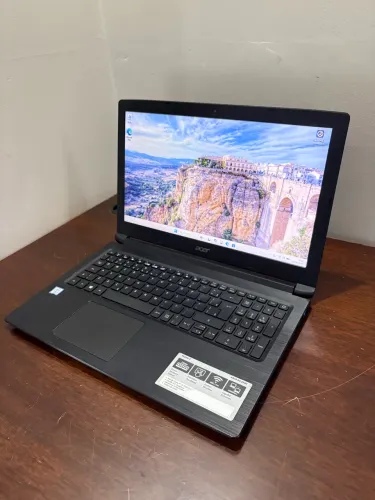 Notebook Acer i3 7ª Geração + SSD + 4GB RAM | Rápido e Revisado