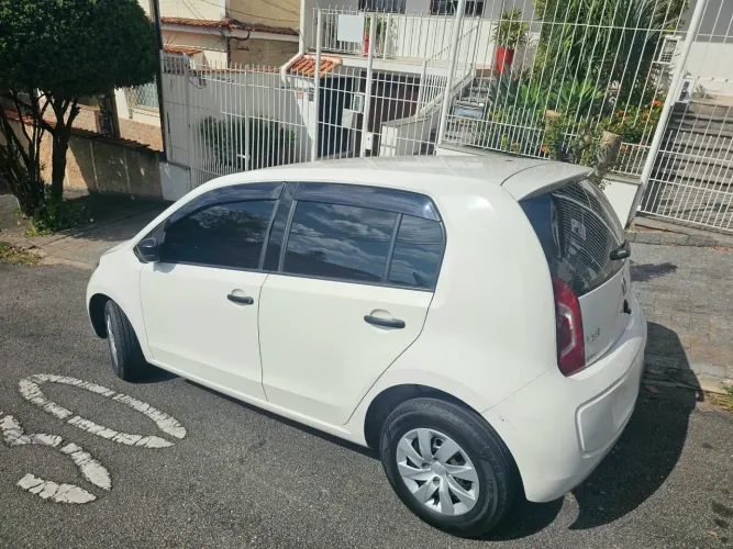Volkswagen Up! Take 1.0 Total Flex 12V 5P 2015