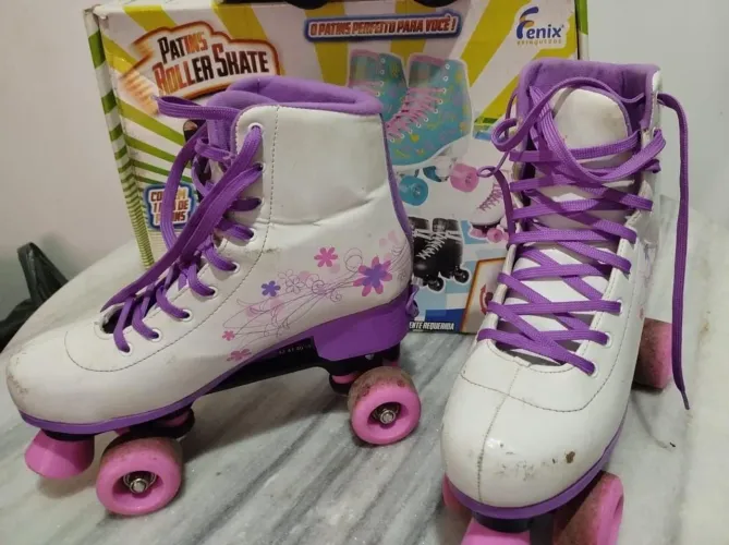 Patins Roller Skate Ajustável Fênix Branco 39-42 (Usado)