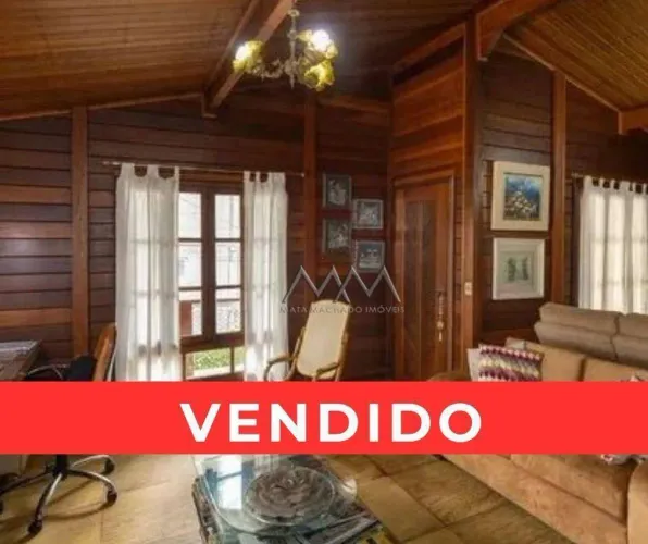 Casa à Venda no Condomínio Morro Do Chapéu | 322 m² - 4 quartos.