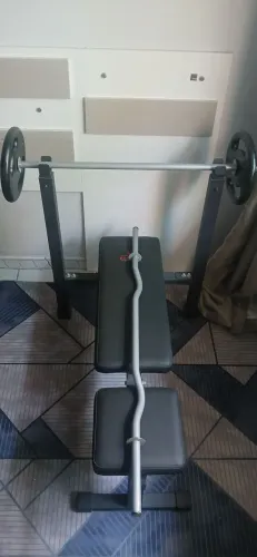 EQUIPAMENTO DE TREINO MUSCULAÇÃO