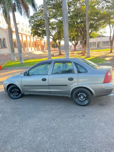 Chevrolet Corsa Sedan 1.0 MPFI 8V 71cv 4P 2004