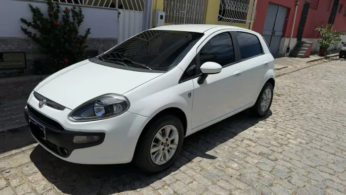 Fiat Punto Attractive Italia 1.4 F.flex 8V 5P 2016