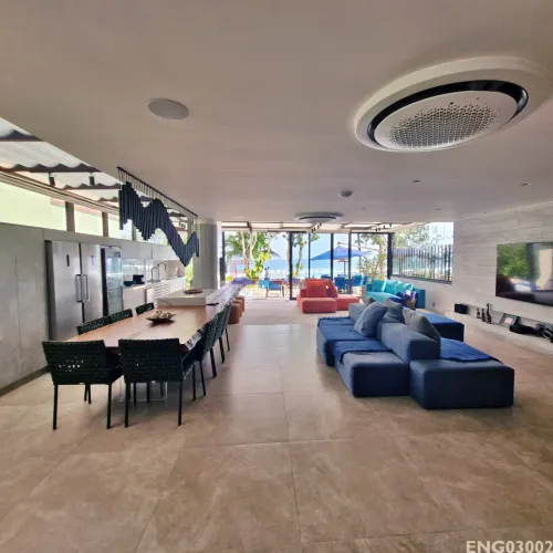 CASA A VENDA EM CONJUNTO RESIDENCIAL EM JUQUEHY