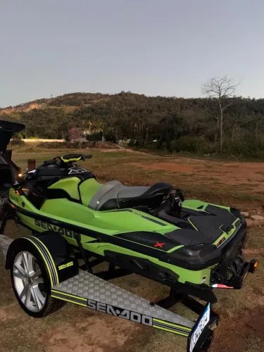 Jet ski 300