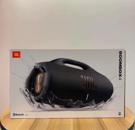 BOOMBOX 4
