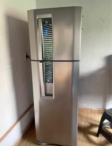 Geladeira Electrolux inox 402 litros 