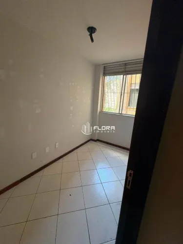 Apartamento com 3 dormitórios à venda, 59 m² por R$ 190.000,00 - Santa Rosa - Niterói/RJ
