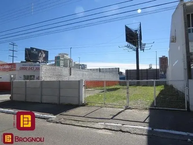 Terreno em Campinas, às margens da Via Expressa