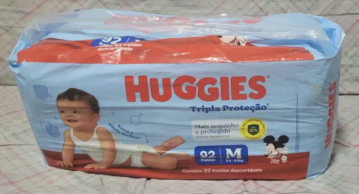 Fralda Huggies M - 92 unidades