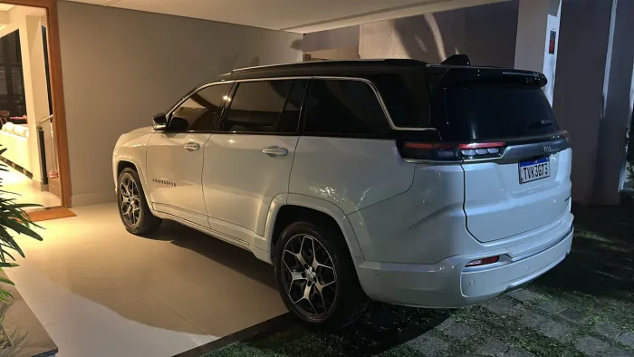 Jeep Commander Overland T270 1.3 TB Flex AUT 2025