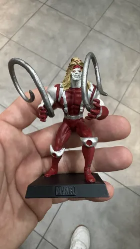 Omega red eaglemoss 