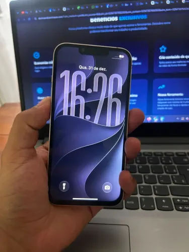 iPhone 13 128GB Rosa - Impecável + Carregador e Capinha