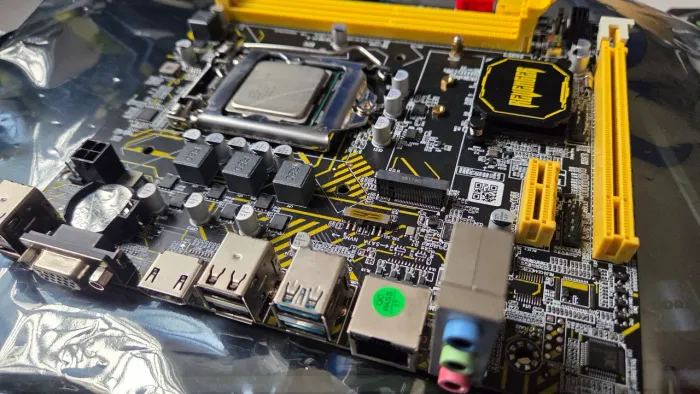 Kit Placa Mãe B75 com Processador Intel I7 2600