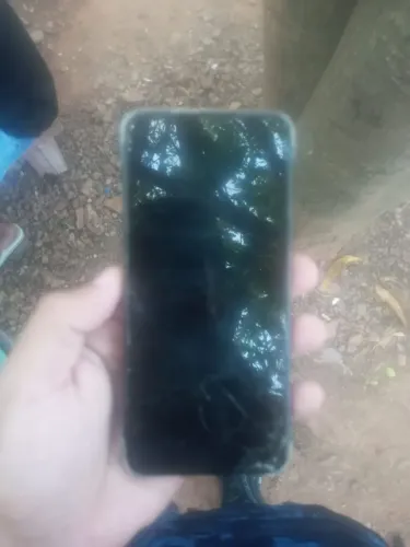 Celular em boas condições