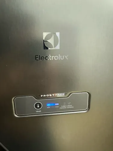 Geladeira Frost Free Electrolux inox