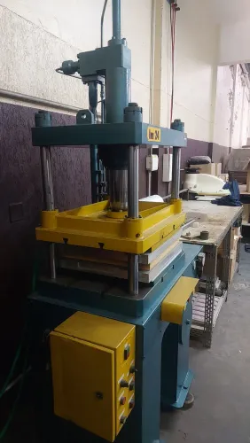 Maquina produção estojo/case eva termoformado