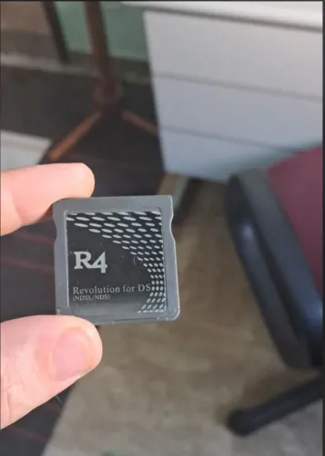 ?R4 Revolution Para Nintendo DS Lite / Antigo + MicroSD