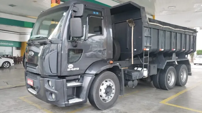 Ford Cargo 2429/2013, caçamba truque - Direto com proprietário