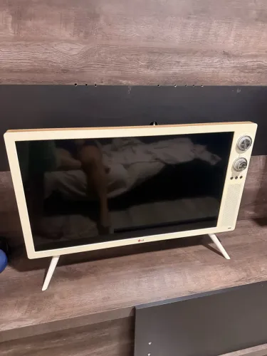 Vendo Atv retro 32 polegadas