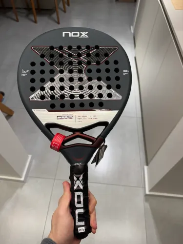 NOVA NOX AT10 Genius 12K 2025 Raquete de Padel