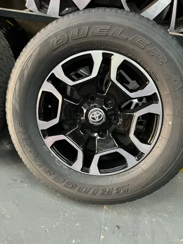 Pneu e rodas