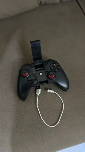 Controle via Bluetooth para celular 