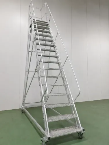 Escada Plataforma Trepadeira ESCALEVE NR12 - 17 Degraus