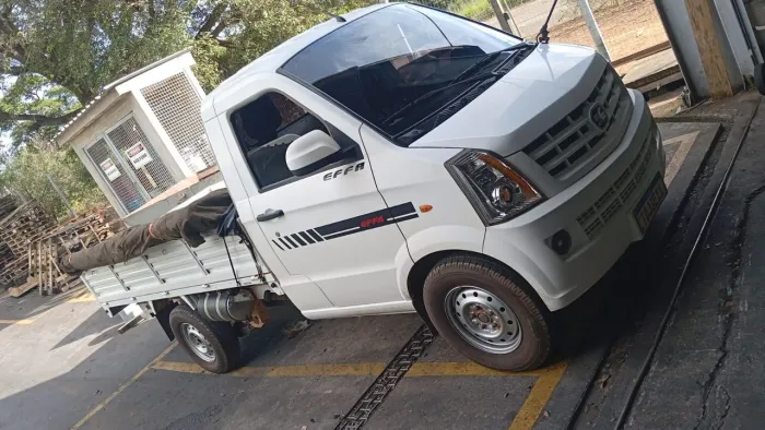 Vendo Effa V21 ano 2024