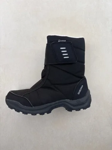 Bota neve infantil
