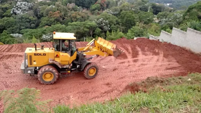 LOCAÇÃO DE MÁQUINAS DE TERRAPLENAGENS