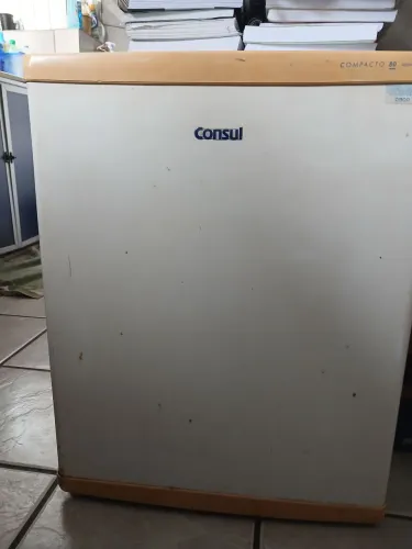 frigobar Consul Compacto 80 Litros - Usada + transformador 220 v