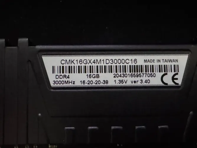 Memória Vengeance LFX 16GB DDR4 3000Mhz