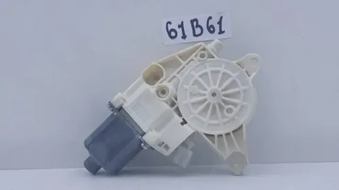 Motor Do Vidro Elétrico D/e Mercedes Benz C180 2013