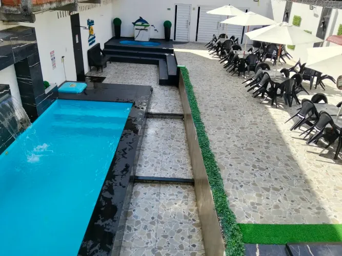 Casa de piscina em Periperi