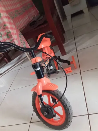 Bicicleta Infantil Track Aro 12 com Rodinhas