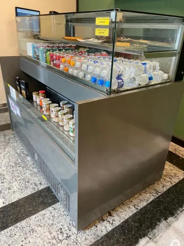 Geladeira expositora