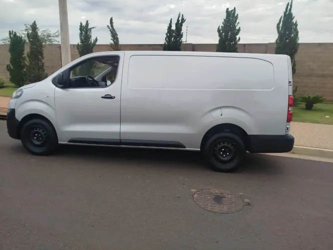 Citroen Jumpy Furgão Pack 1.6 Turbo Diesel 2022