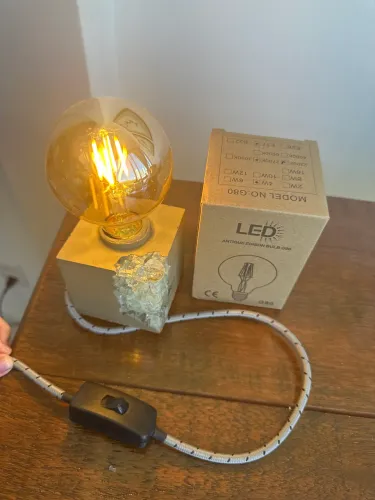VENDO LUMINÁRIA CONCRETO
