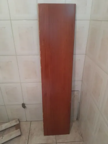 Prateleira em mogno