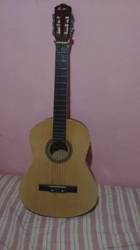Violão novo