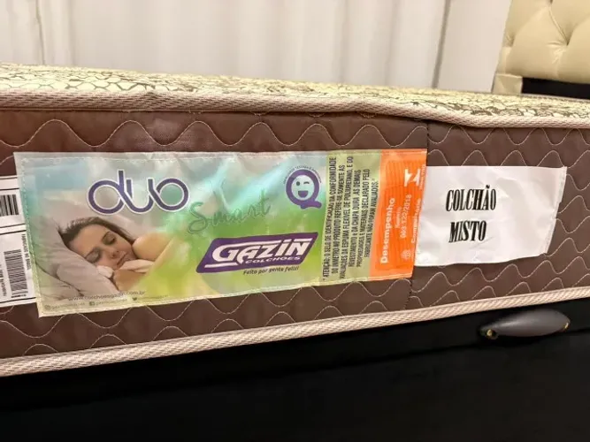 Cama solteiro, bau, com cabeceira