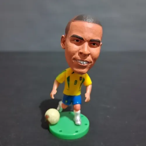 Boneco Articulável do Ronaldo Fenômeno Copa 2002 Seleção Brasileira 7cm