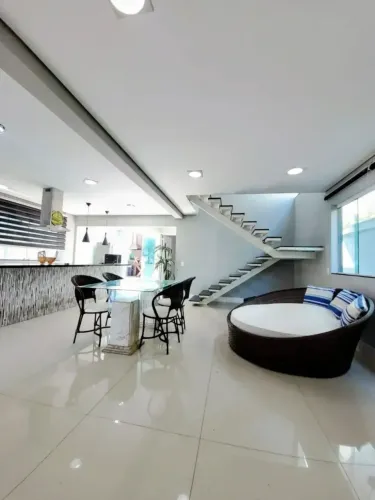 Casa com 03 suites para locacao no Vilagio Bella Citta