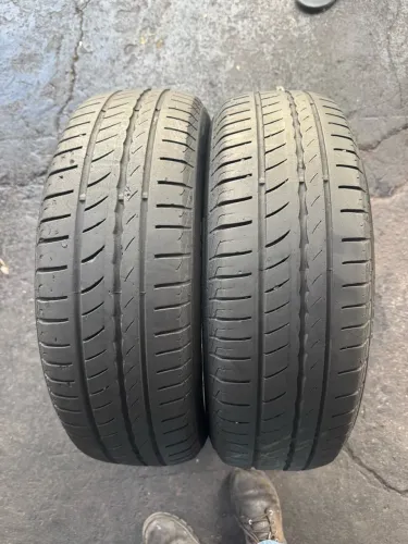 Par de Pneus Pirelli Cinturato P1 185/65 R15, 70% vida útil