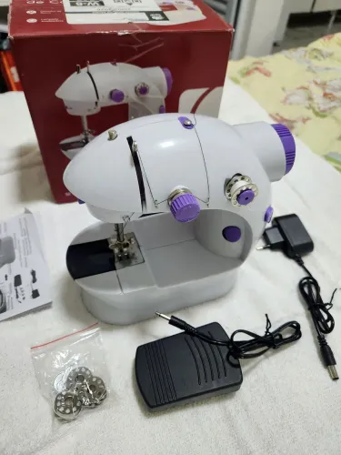 MINI MÁQUINA DE COSTURA PORTÁTIL 