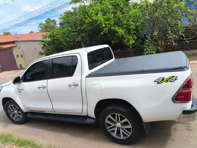 Toyota Hilux CD SRV 4X4 2.7 Flex 16V Aut. 2019